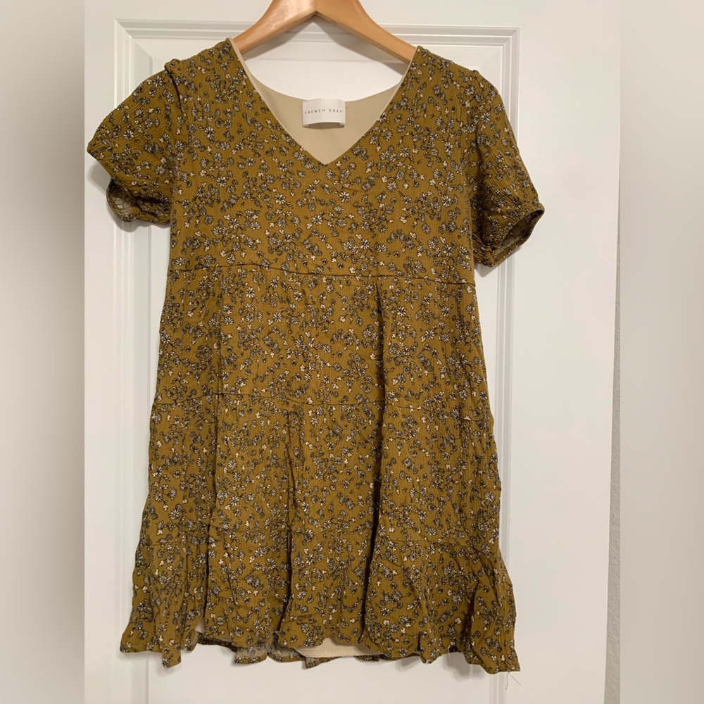 French grey women’s flowered dress‎ size small